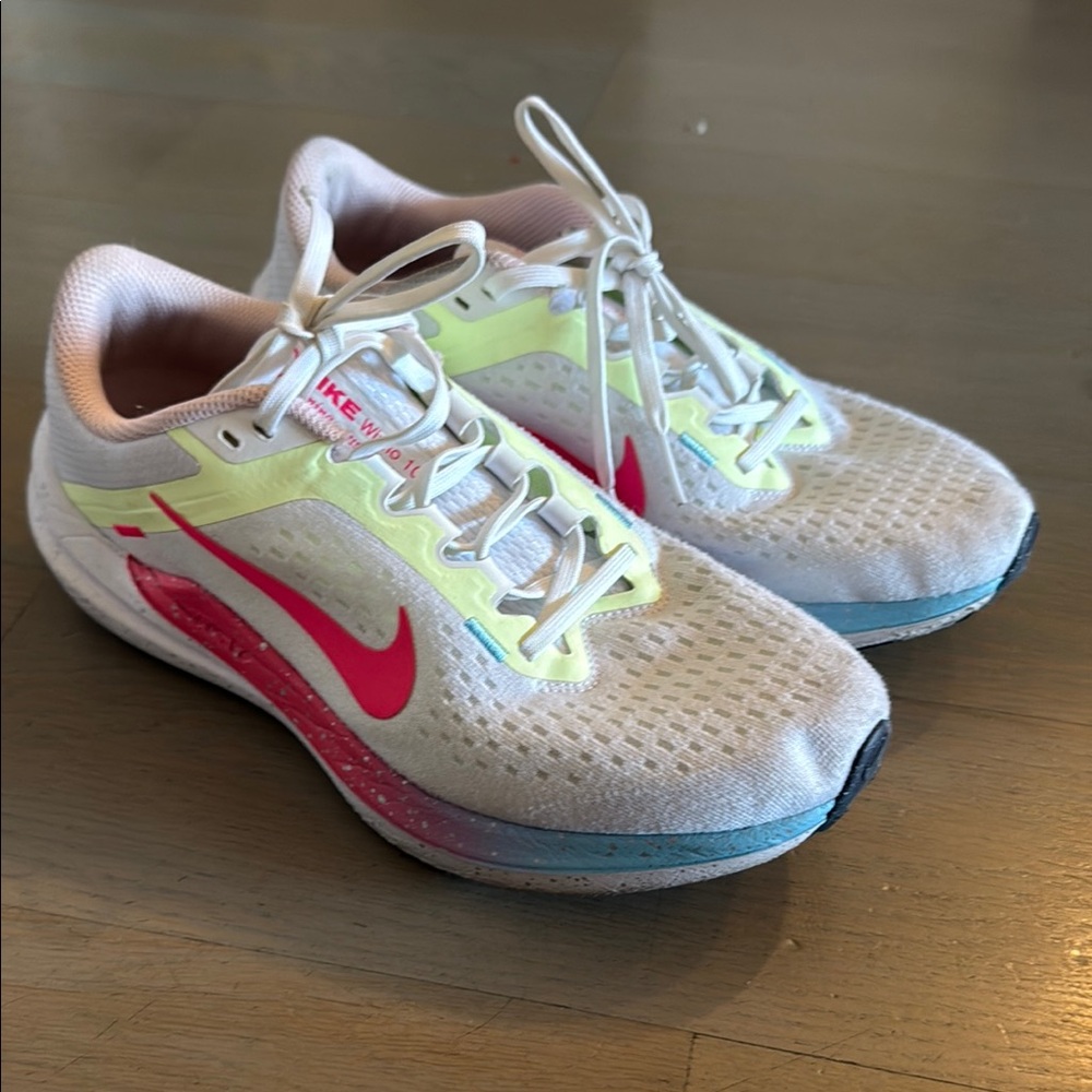 Nike White and Neon Pink Athletic Shoes size 8